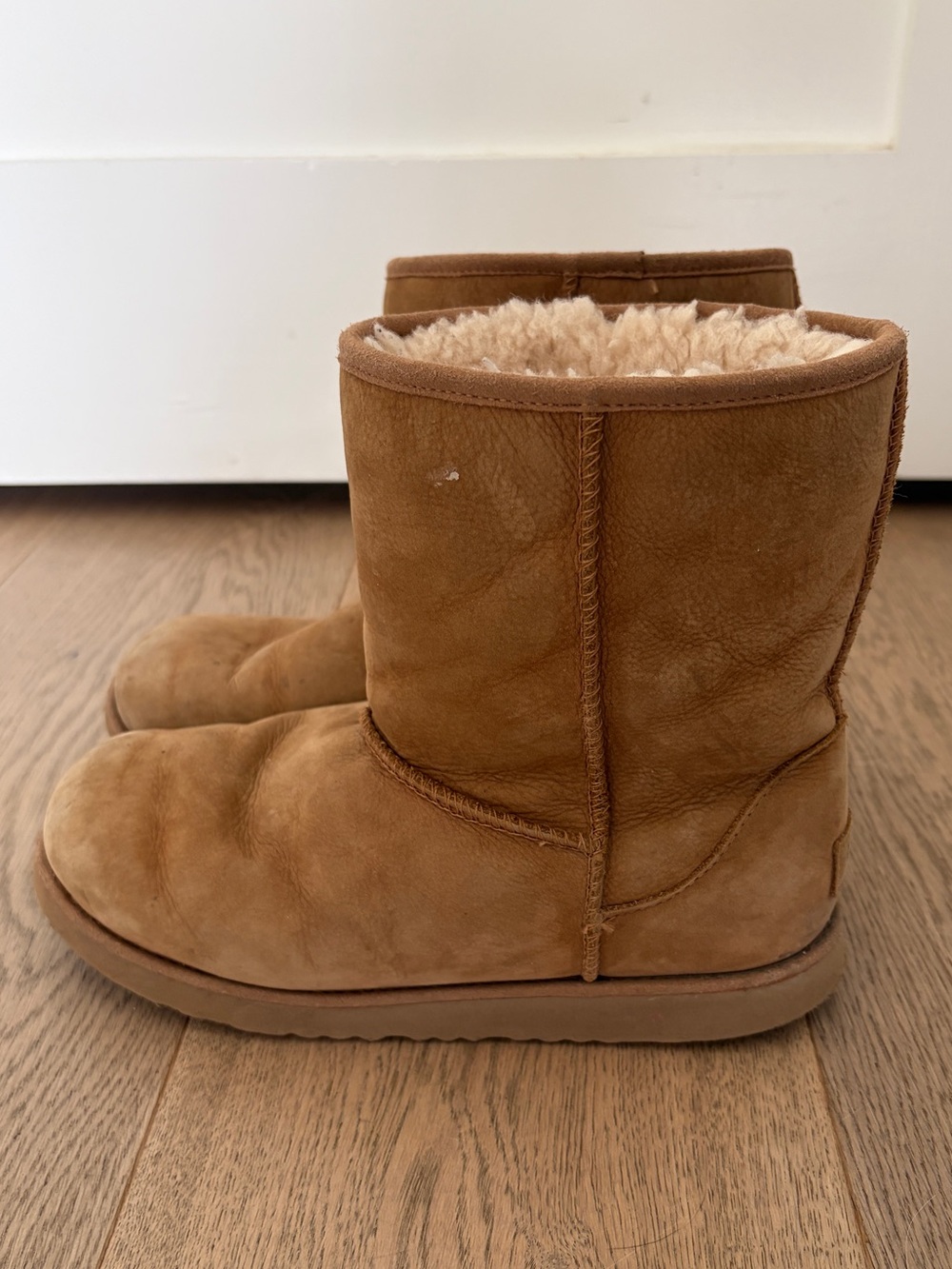 Uggs Kids -  Tan Shearling-Lined Boots